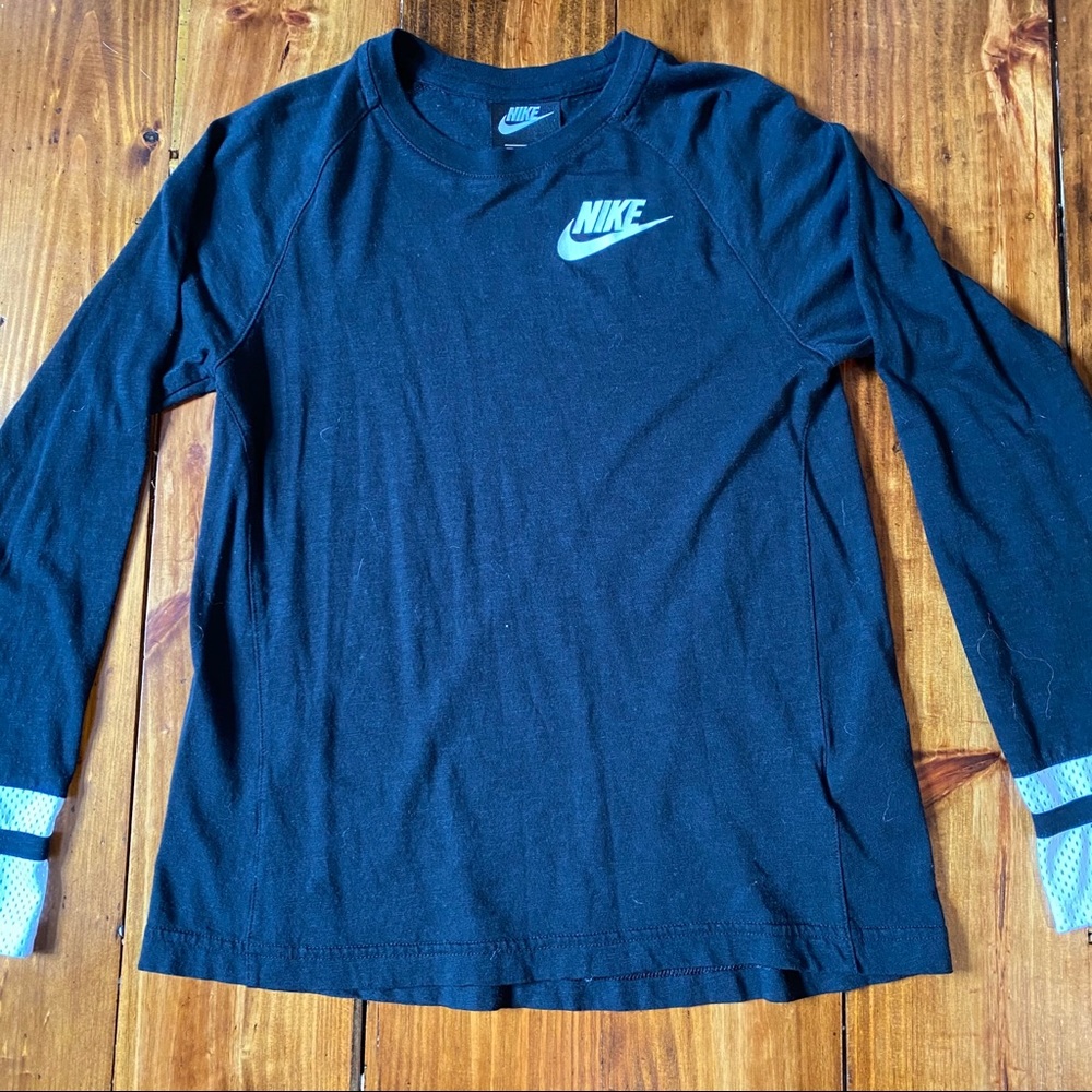 Kid’s Nike Long Sleeve